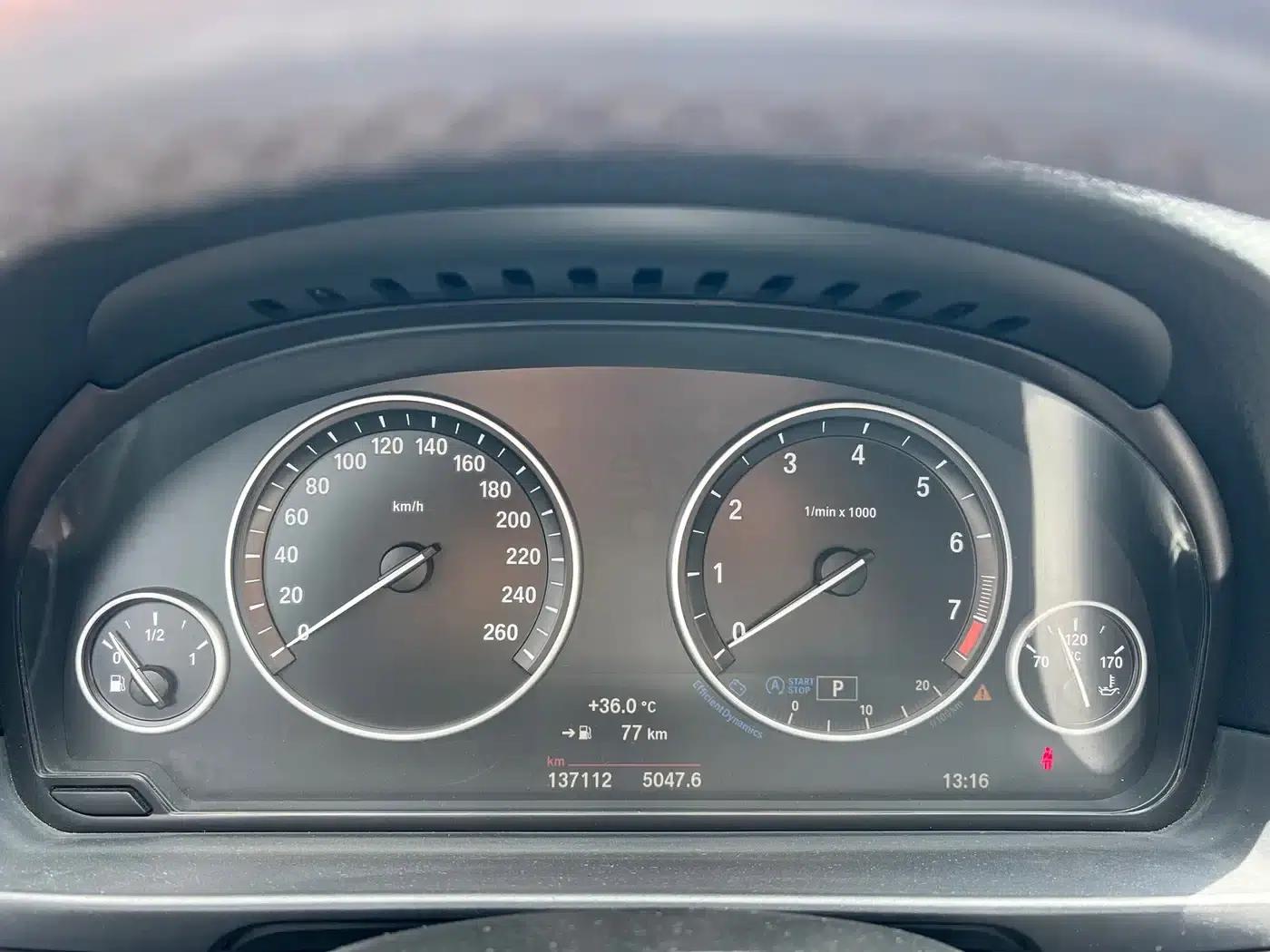 2014 BMW 5 Series 525Li Luxury Design Package — миниатюра 4