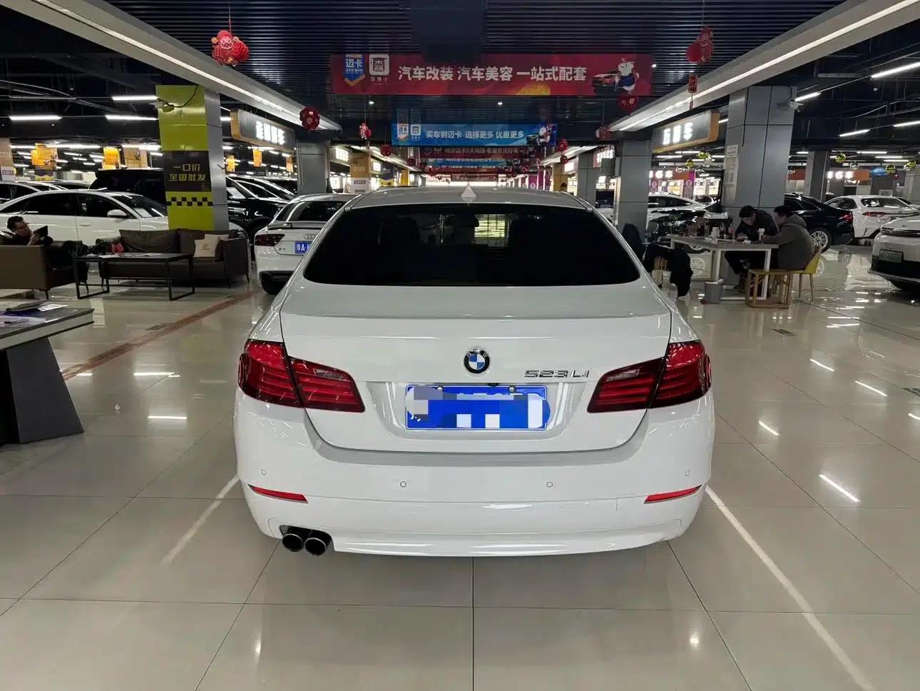 BMW 5 Series 2012 523Li Leading Edition — миниатюра 6