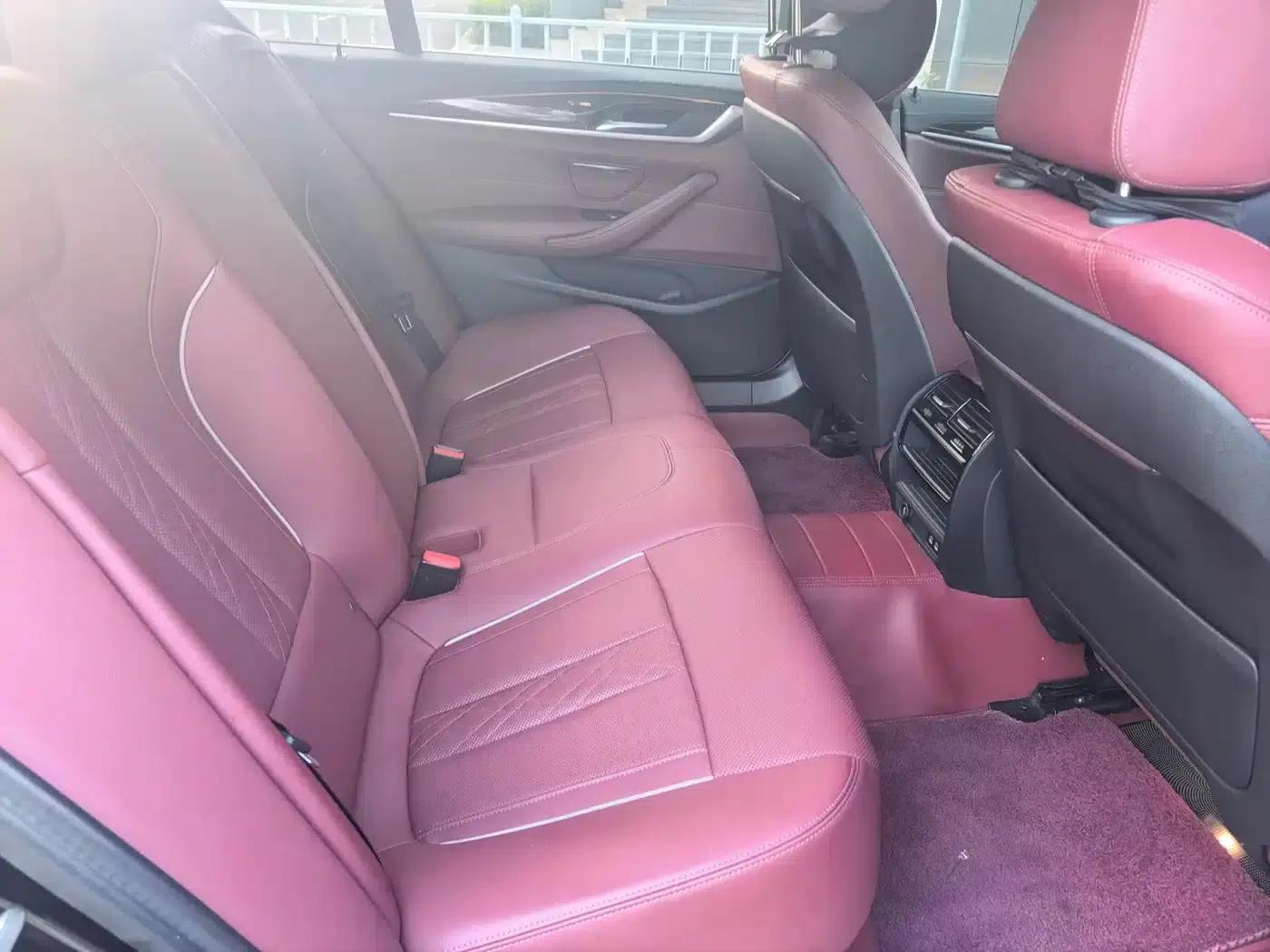 2022 BMW 5 Series 525Li M Sport Package — миниатюра 14