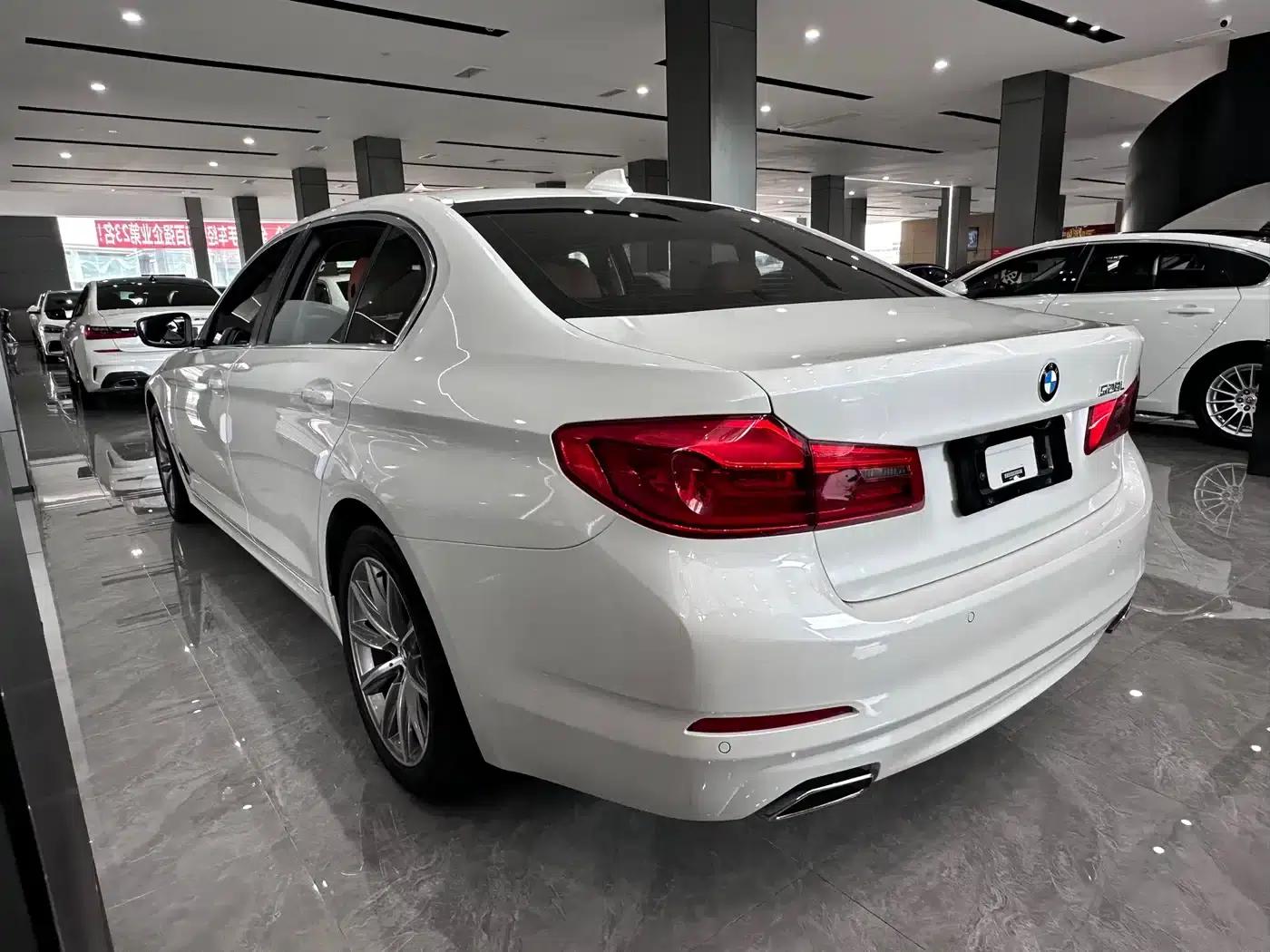 BMW 5 Series 2018 528Li Launch Special Edition — миниатюра 15