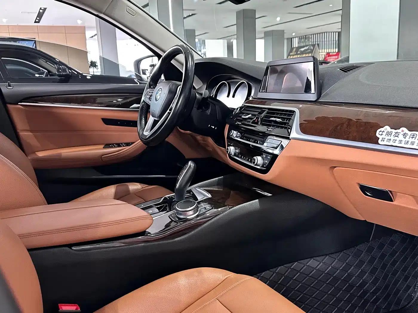 BMW 5 Series 2018 528Li Launch Special Edition — миниатюра 6