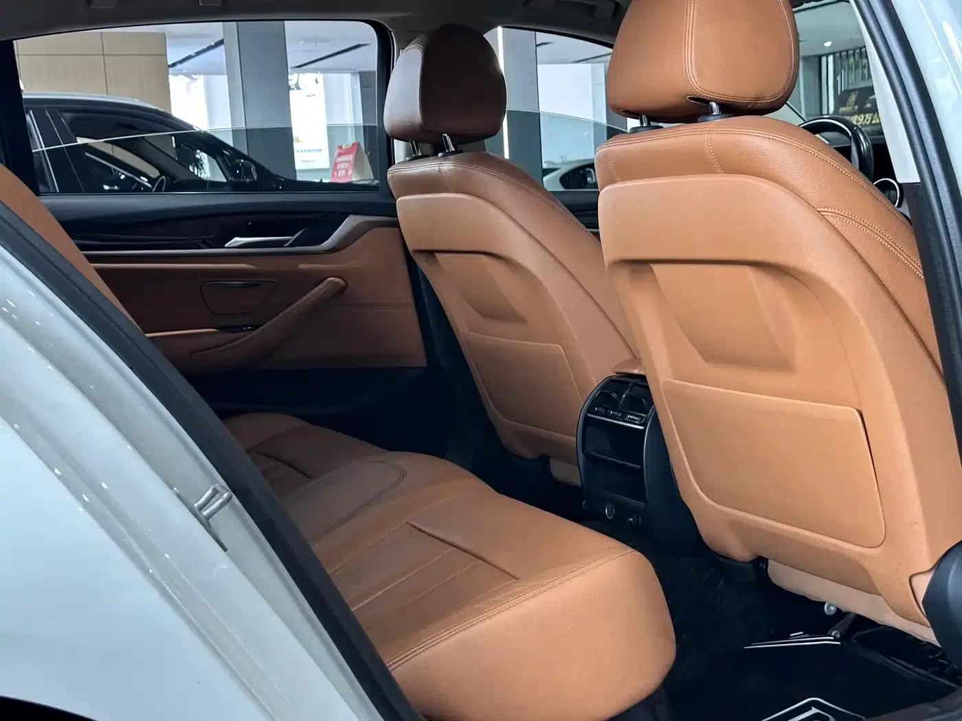 BMW 5 Series 2018 528Li Launch Special Edition — миниатюра 9