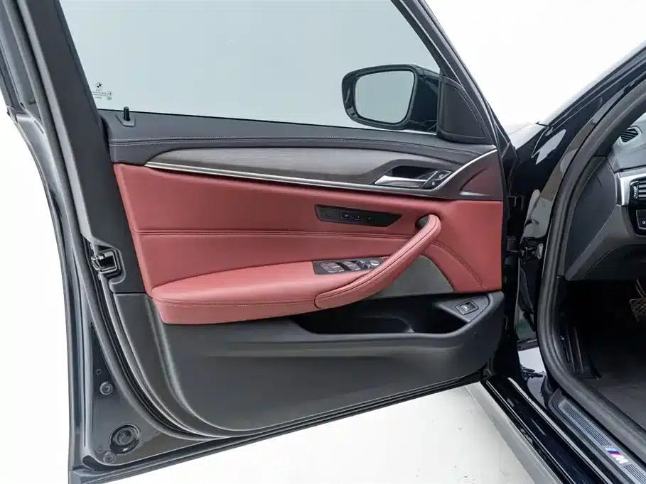 BMW 5 Series 2022 Facelift II 530Li Leading Model M Sport Package — миниатюра 15