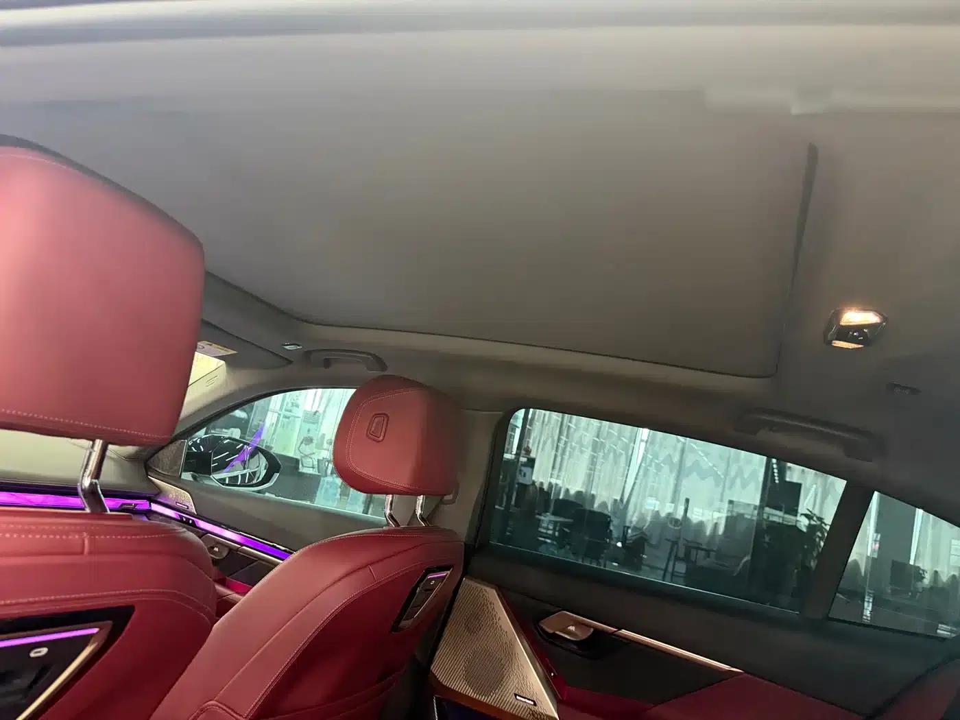 2024 BMW 5 Series 530Li Leading Edition M Sport Package — миниатюра 9