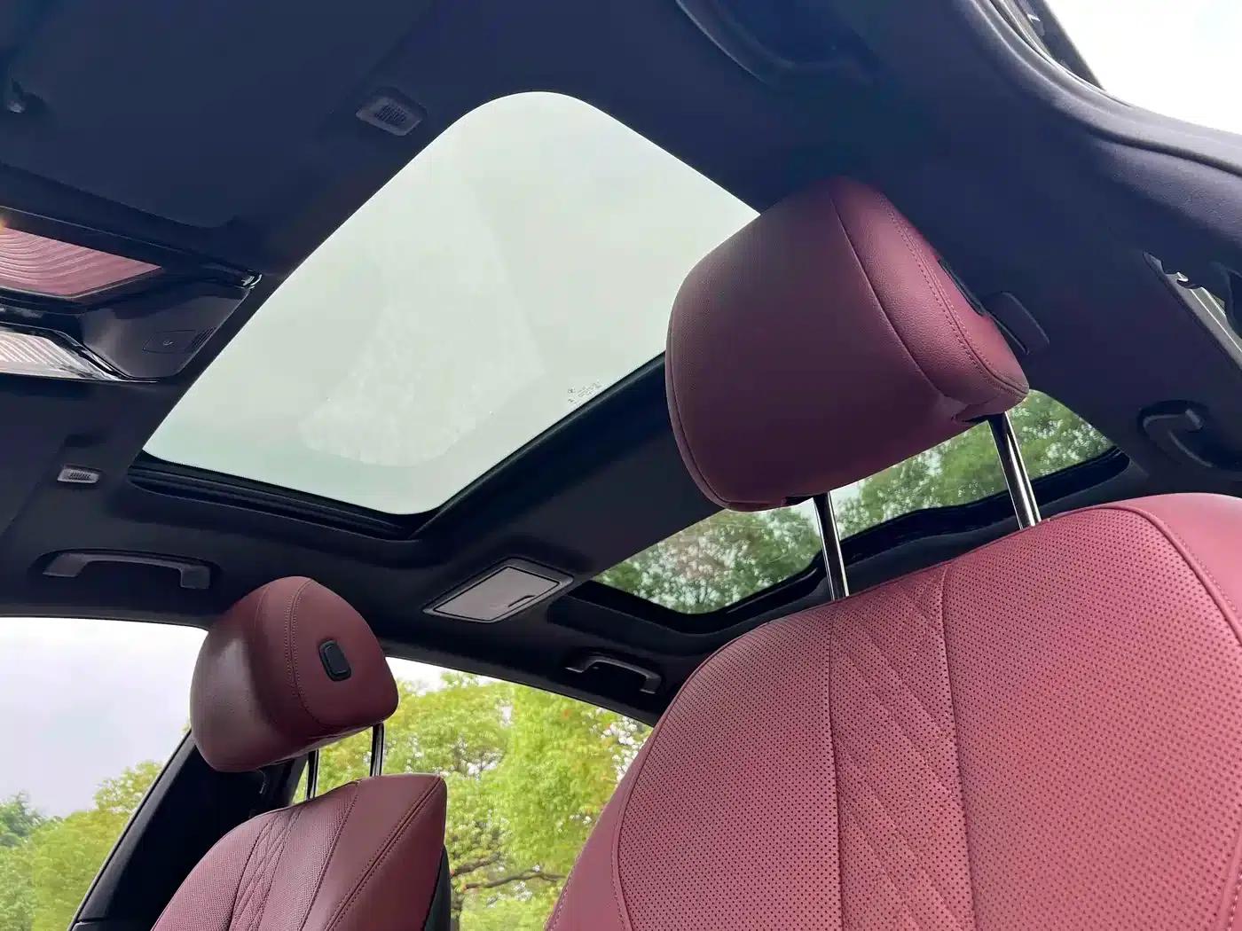 2023 BMW 5 Series 530Li Leading Edition M Sport Package — миниатюра 15