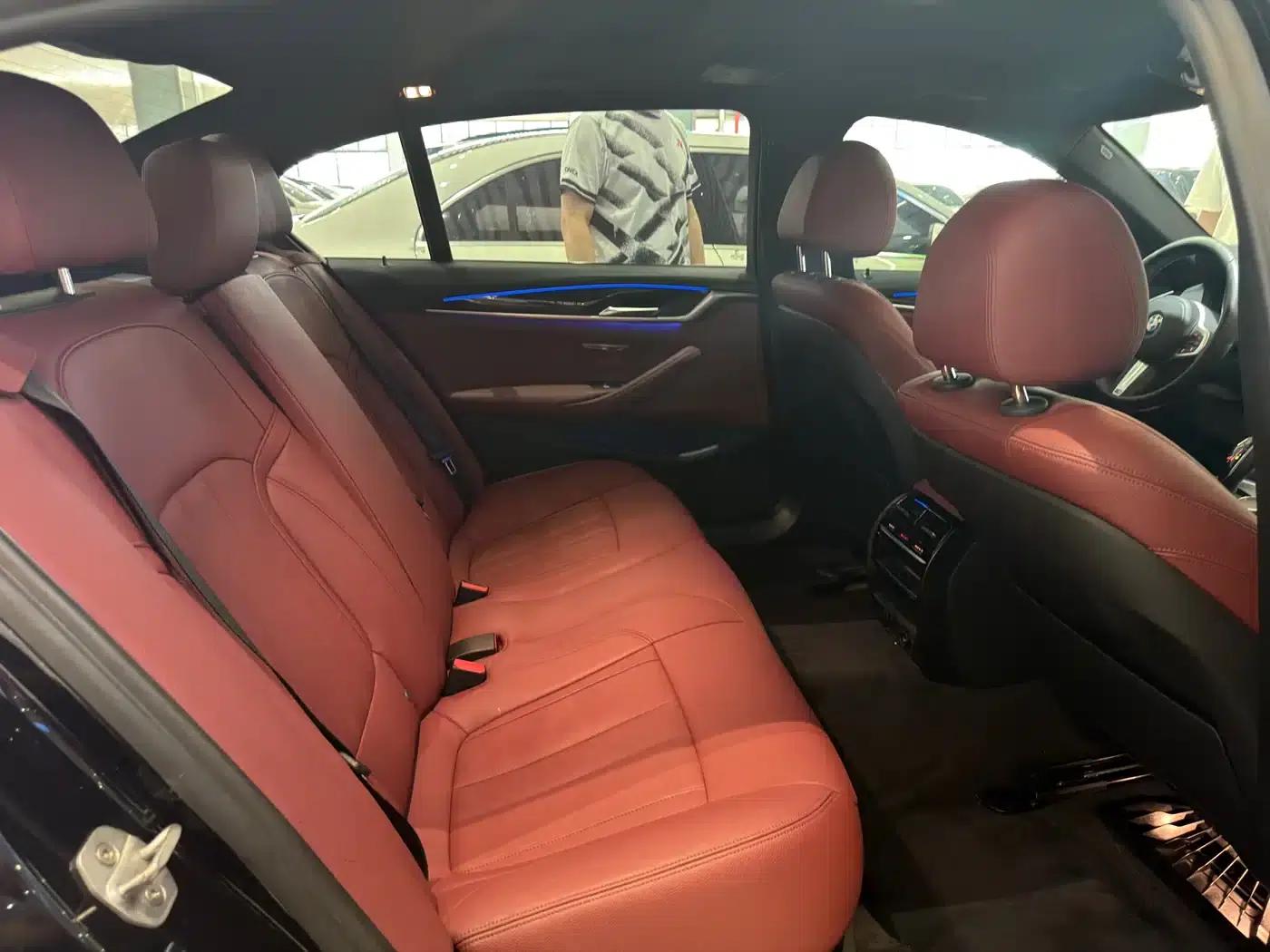 2018 BMW 5 Series Facelift 530Li Leading Edition M Sport Package — миниатюра 11