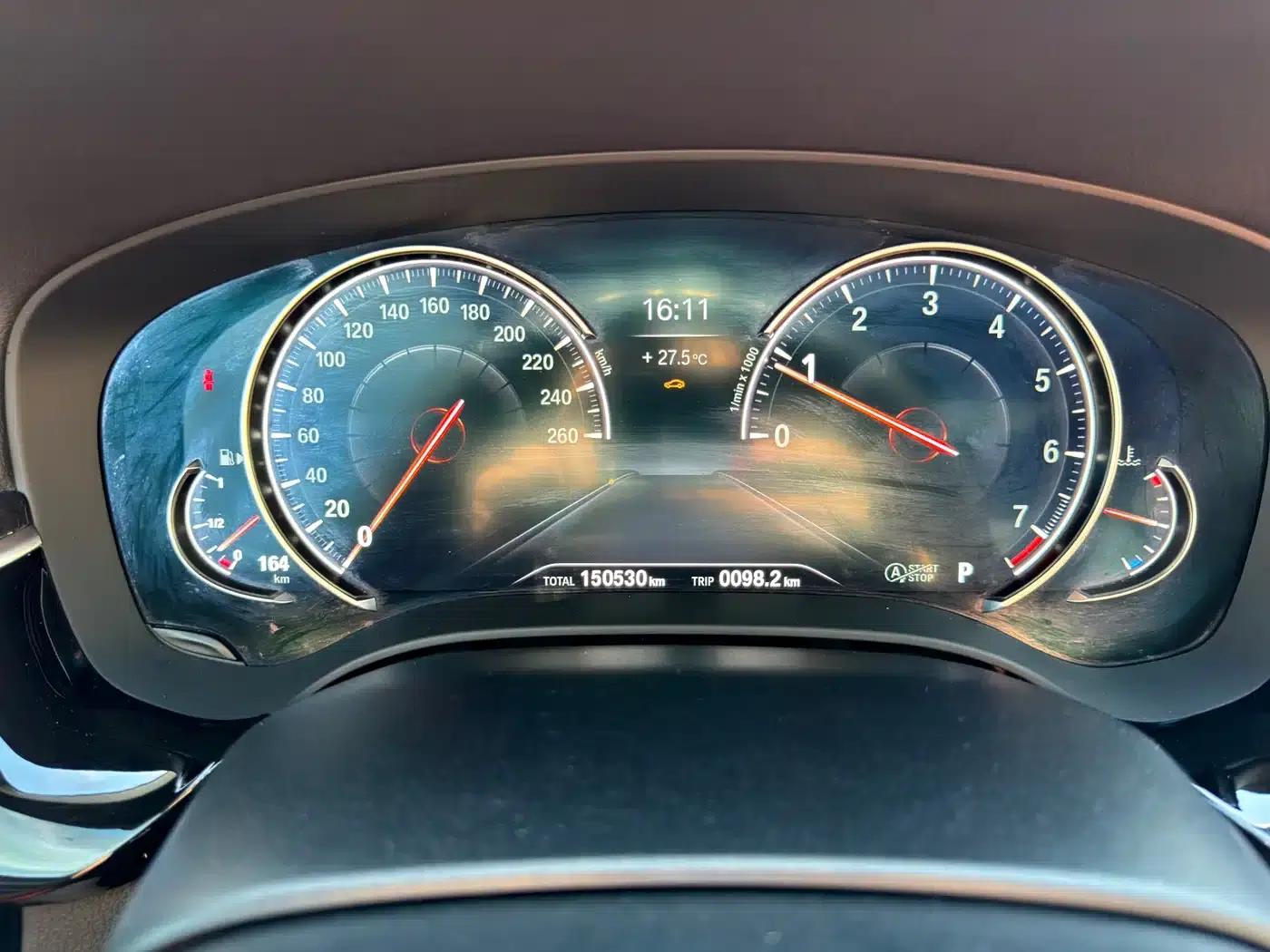 2018 BMW 5 Series Facelift 530Li Leading Edition M Sport Package — миниатюра 14
