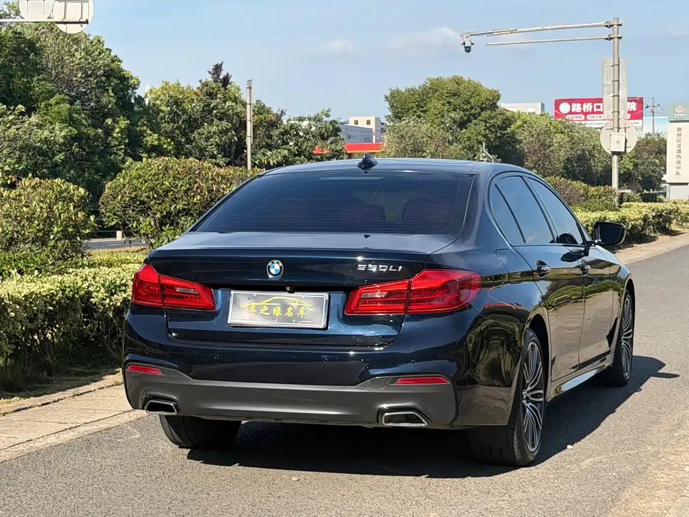 2018 BMW 5 Series Facelift 530Li Leading Edition M Sport Package — миниатюра 16