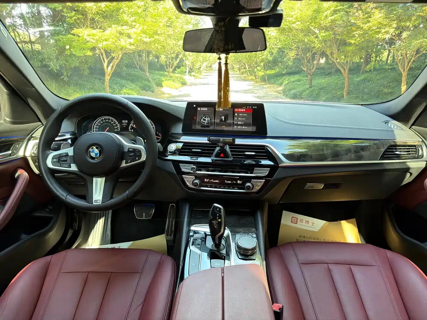 2018 BMW 5 Series Facelift 530Li Leading Edition M Sport Package — миниатюра 7