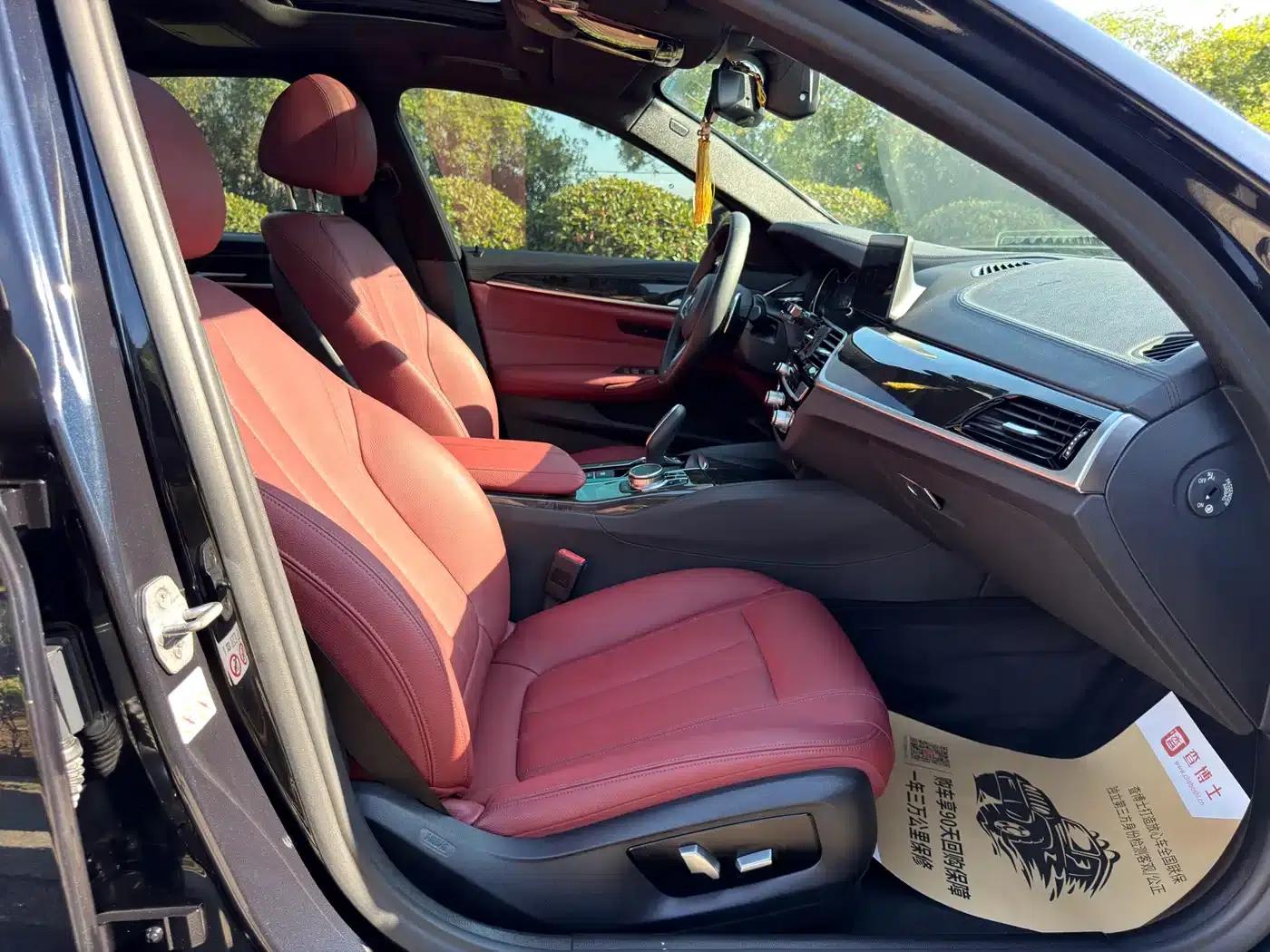 2018 BMW 5 Series Facelift 530Li Leading Edition M Sport Package — миниатюра 9