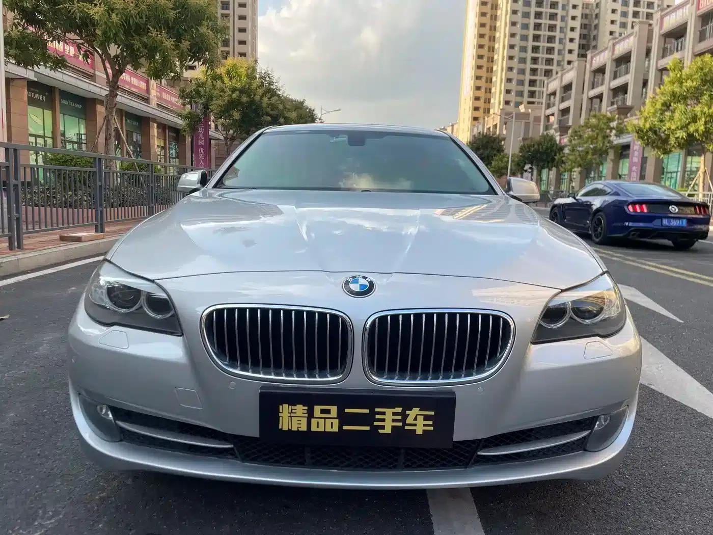 BMW 5 Series 2013 525Li Leading Edition — миниатюра 2