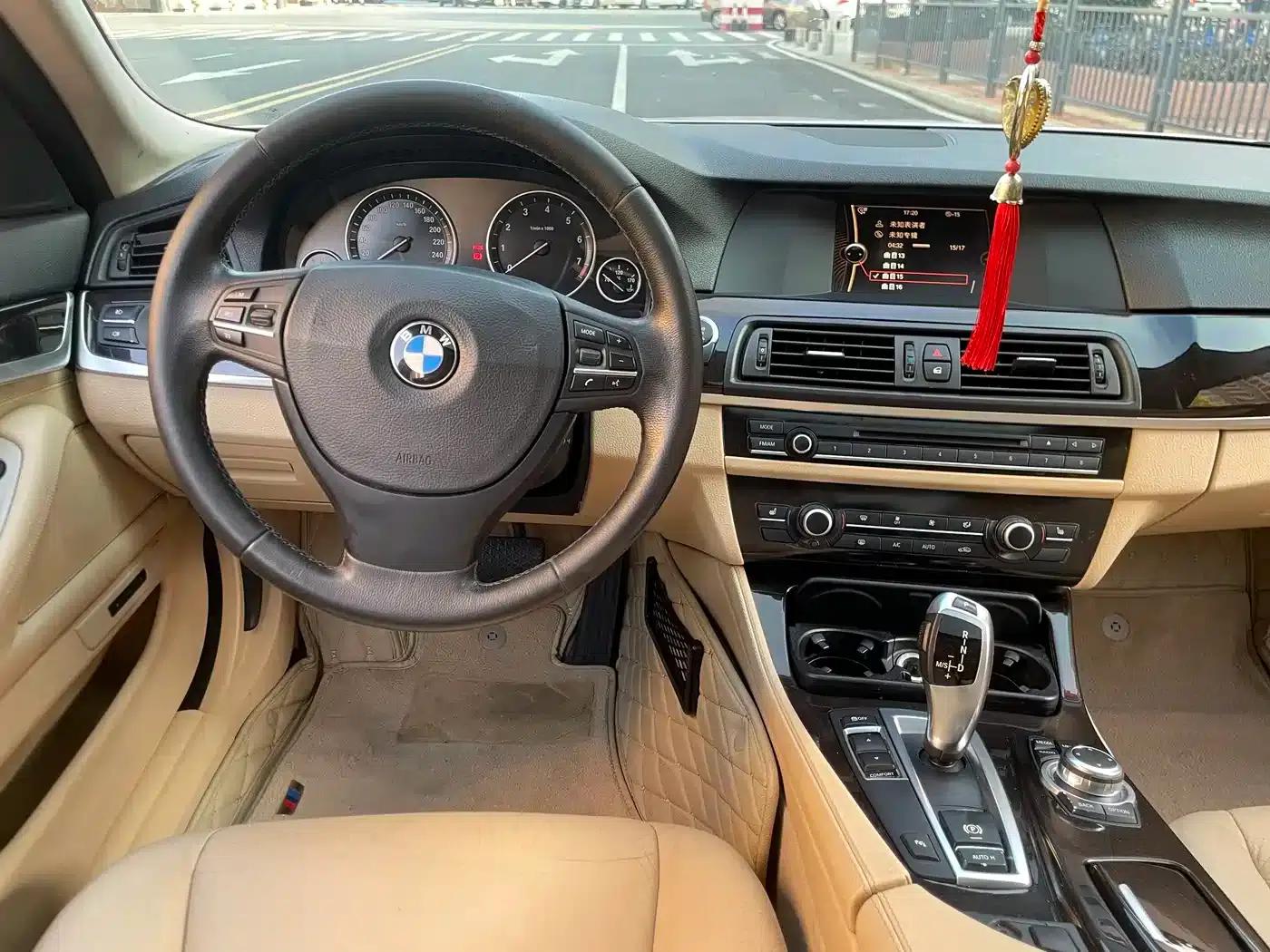 BMW 5 Series 2013 525Li Leading Edition — миниатюра 15