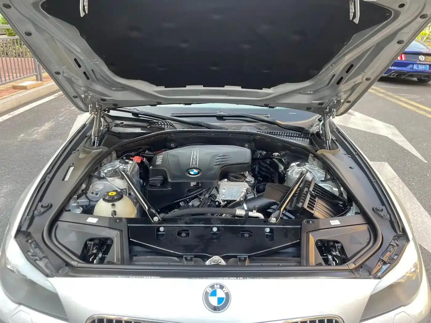 BMW 5 Series 2013 525Li Leading Edition — миниатюра 16