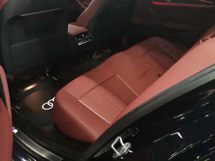 2022 BMW 5 Series 530Li xDrive M Sport Package — миниатюра 11