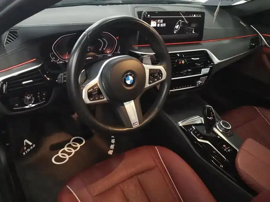 2022 BMW 5 Series 530Li xDrive M Sport Package — миниатюра 12