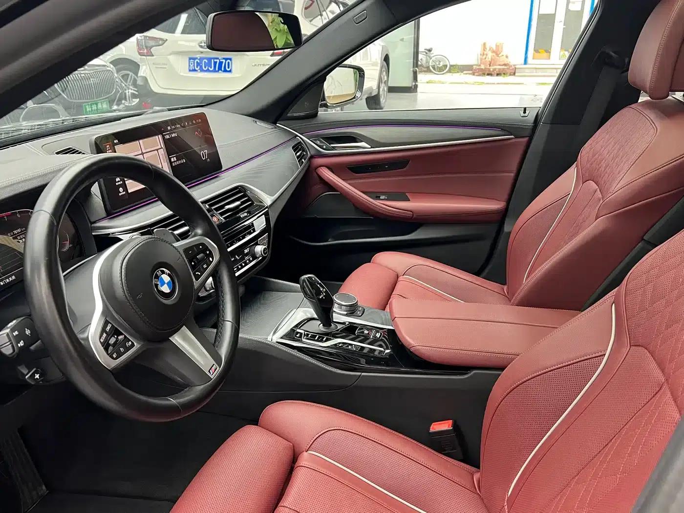 2022 BMW 5 Series 530Li Luxury M Sport Package — миниатюра 16