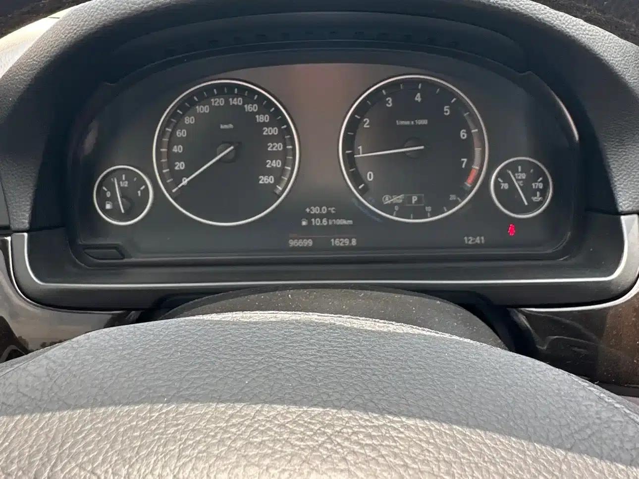 2014 BMW 5 Series 525Li Leading Edition — миниатюра 12