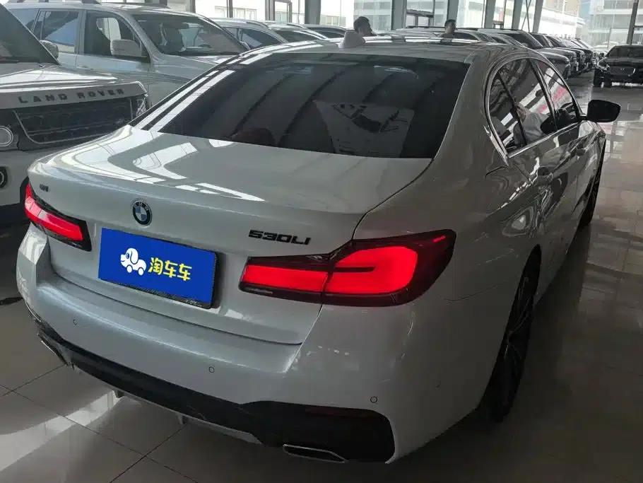 2022 BMW 5 Series Facelift 530Li Leading Edition M Sport Package — миниатюра 3