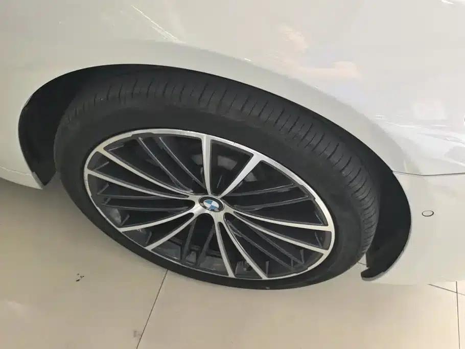 2022 BMW 5 Series Facelift 530Li Leading Edition M Sport Package — миниатюра 6