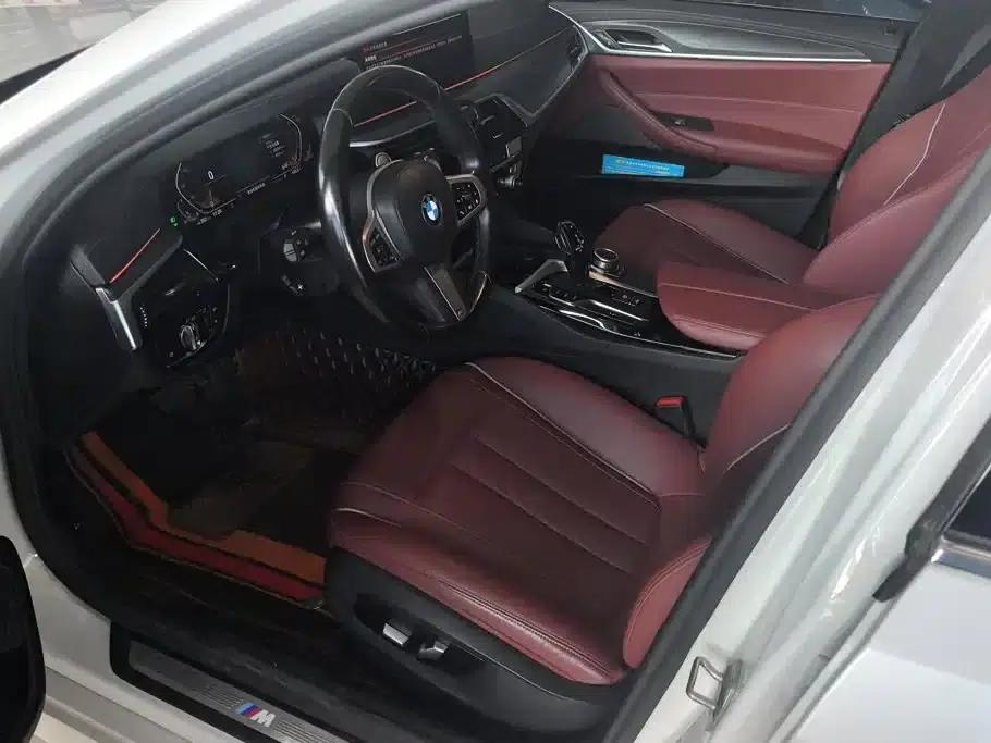 2022 BMW 5 Series Facelift 530Li Leading Edition M Sport Package — миниатюра 9