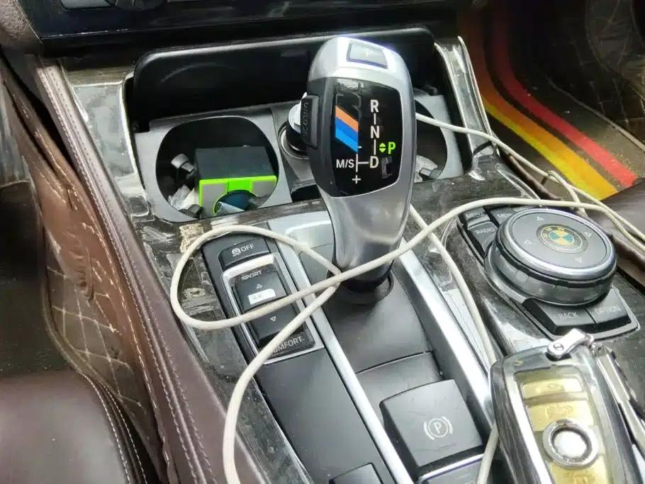 2014 BMW 5 Series 525Li Luxury Design Package — миниатюра 16