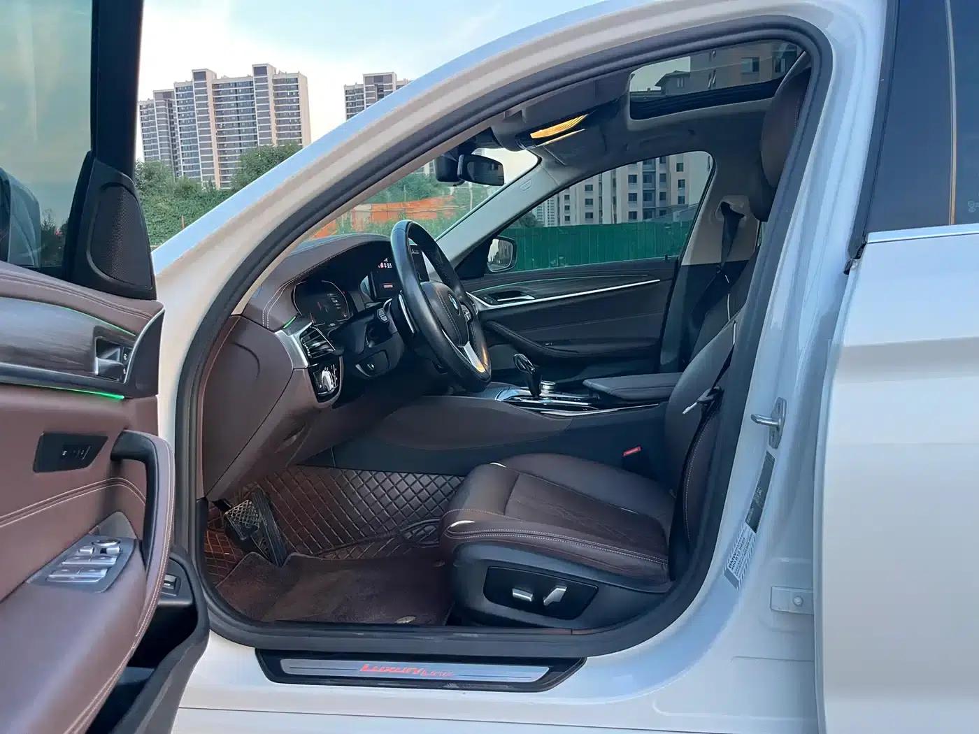 BMW 5 Series 2021 530Li Leading Luxury Package — миниатюра 14