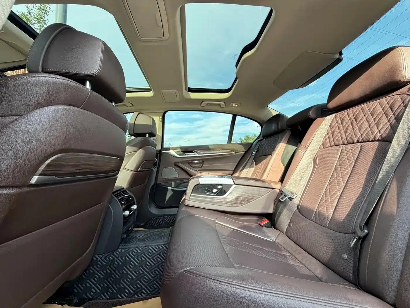 BMW 5 Series 2021 530Li Luxury Package — миниатюра 6