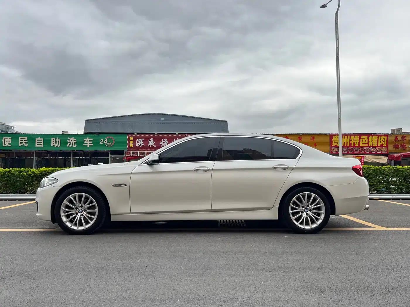 2017 BMW 5 Series 525Li Luxury Design Package — миниатюра 8