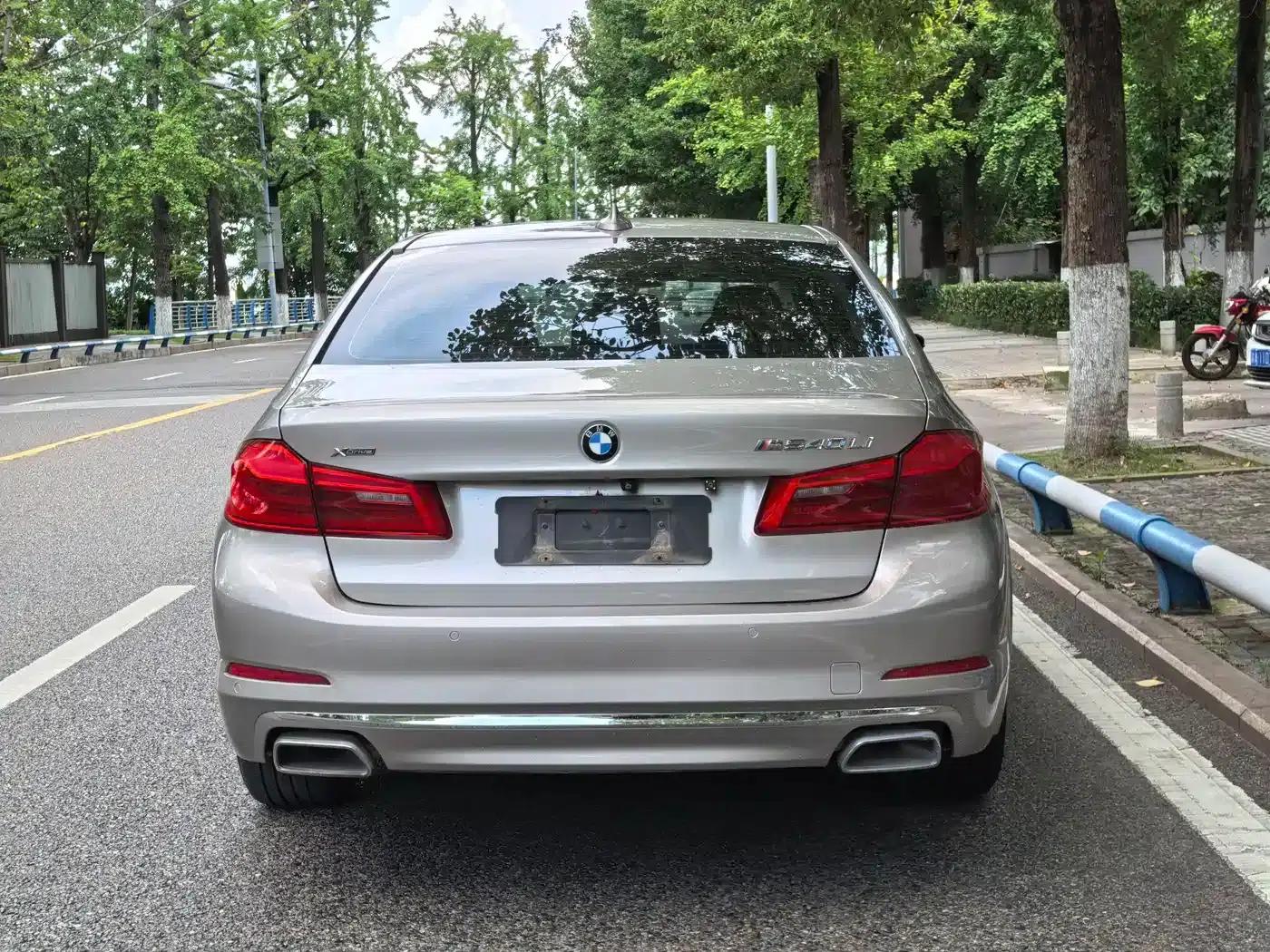 2018 BMW 5 Series Facelift 540Li Executive Edition — миниатюра 8