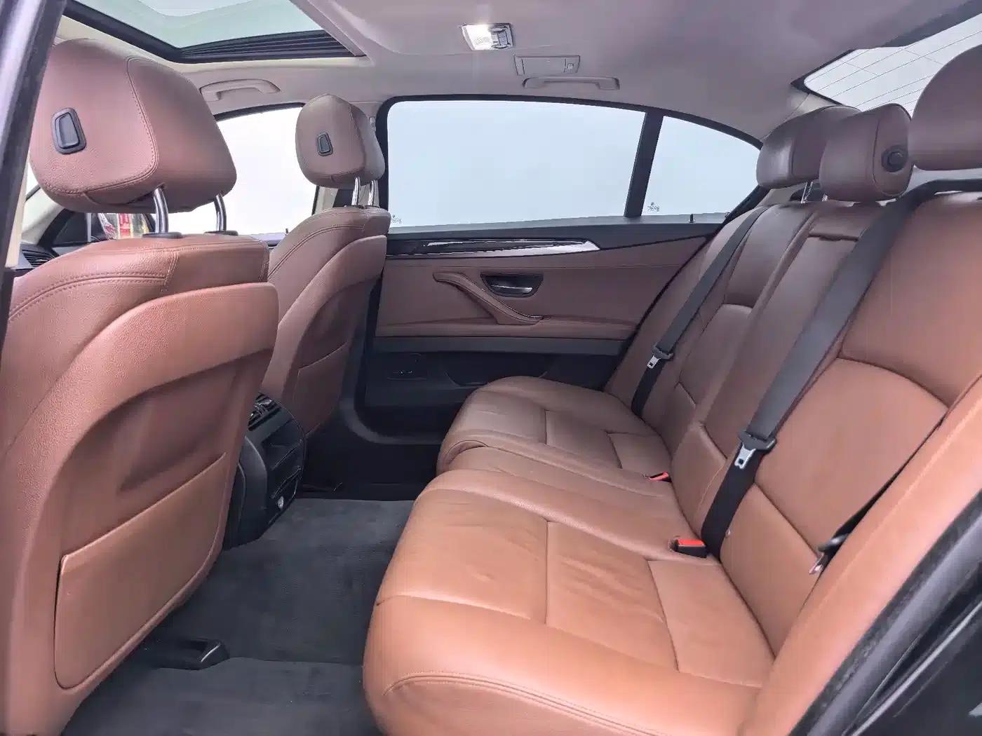 BMW 5 Series 2017 525Li Leading Edition — миниатюра 16