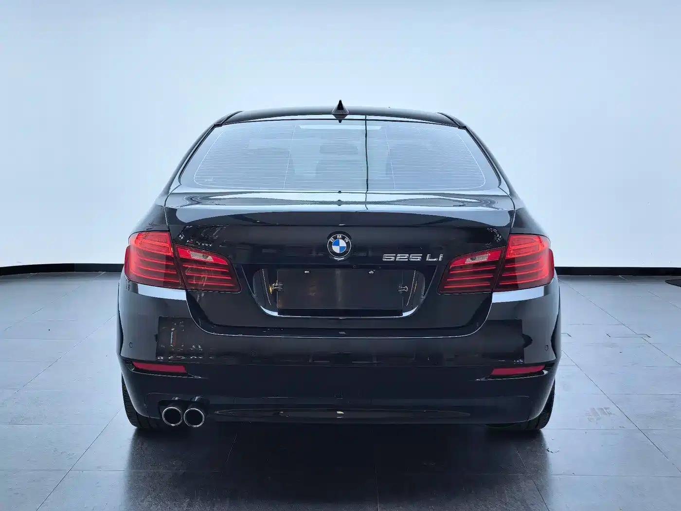BMW 5 Series 2017 525Li Leading Edition — миниатюра 25