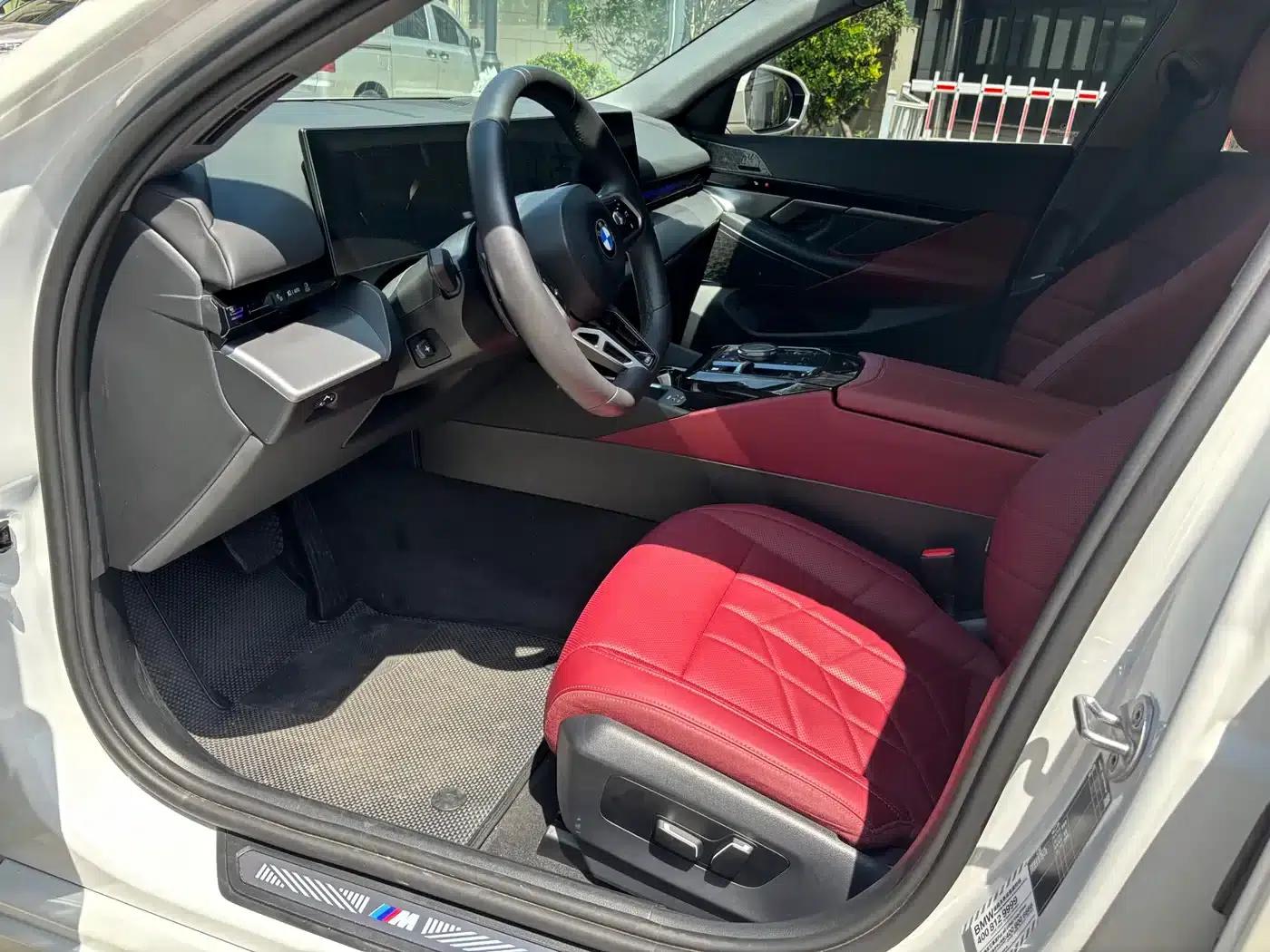2024 BMW 5 Series 530Li Leading Luxury Package — миниатюра 5