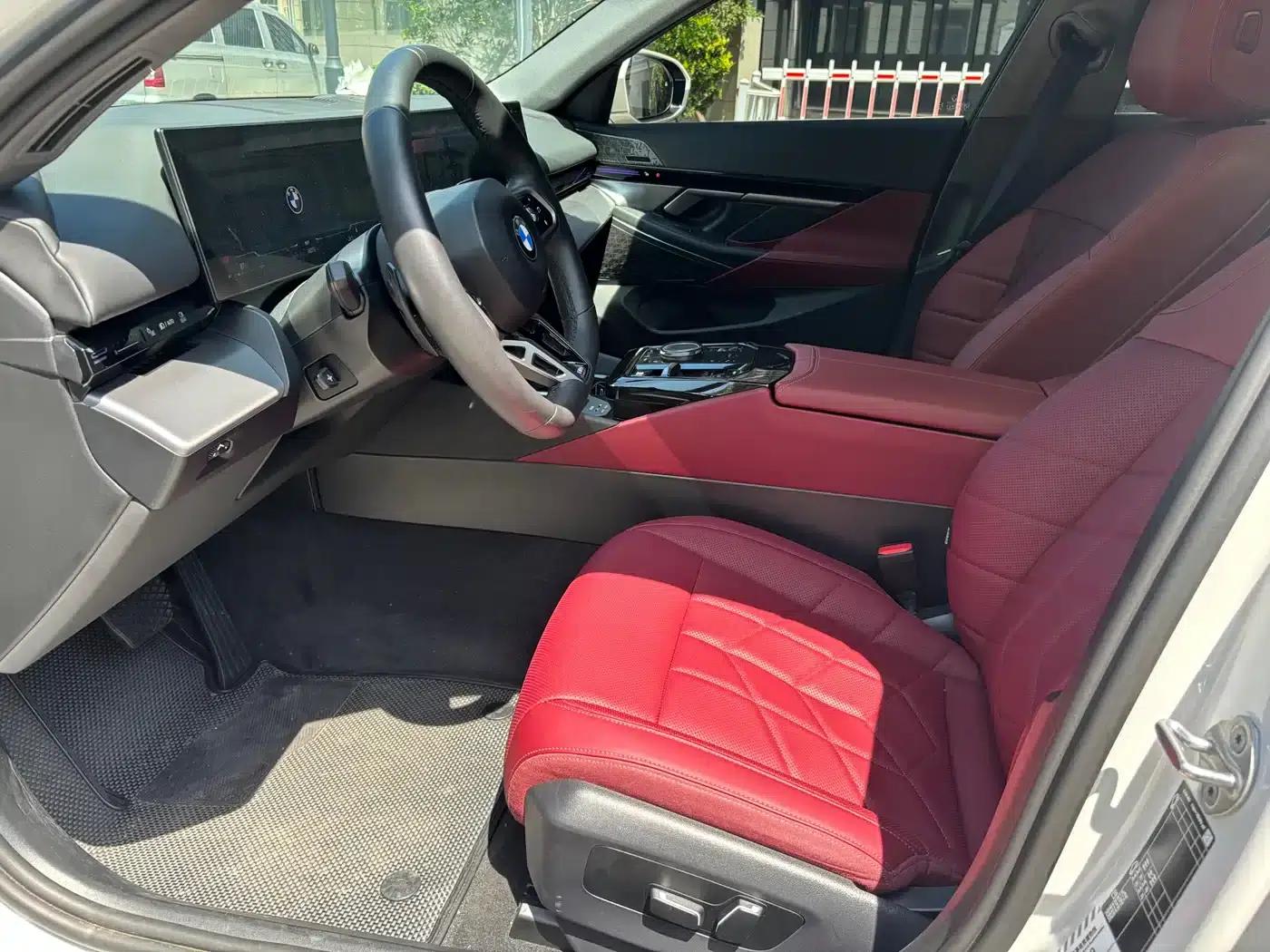 2024 BMW 5 Series 530Li Leading Luxury Package — миниатюра 8