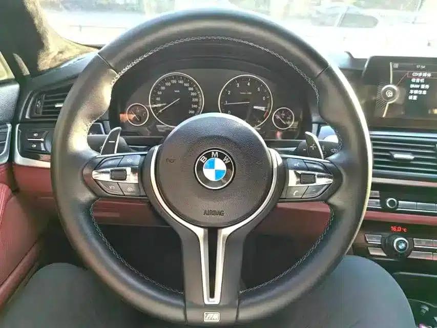 BMW 5 Series 2010 523Li Leading Edition — миниатюра 10