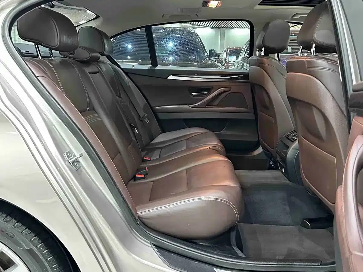 2017 BMW 5 Series 525Li Luxury Design Package — миниатюра 14