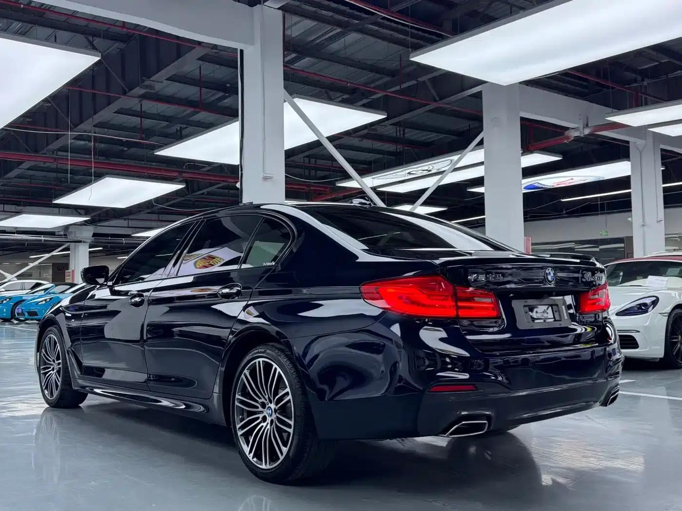 2018 BMW 5 Series Facelift 530Li Leading Edition M Sport Package — миниатюра 17