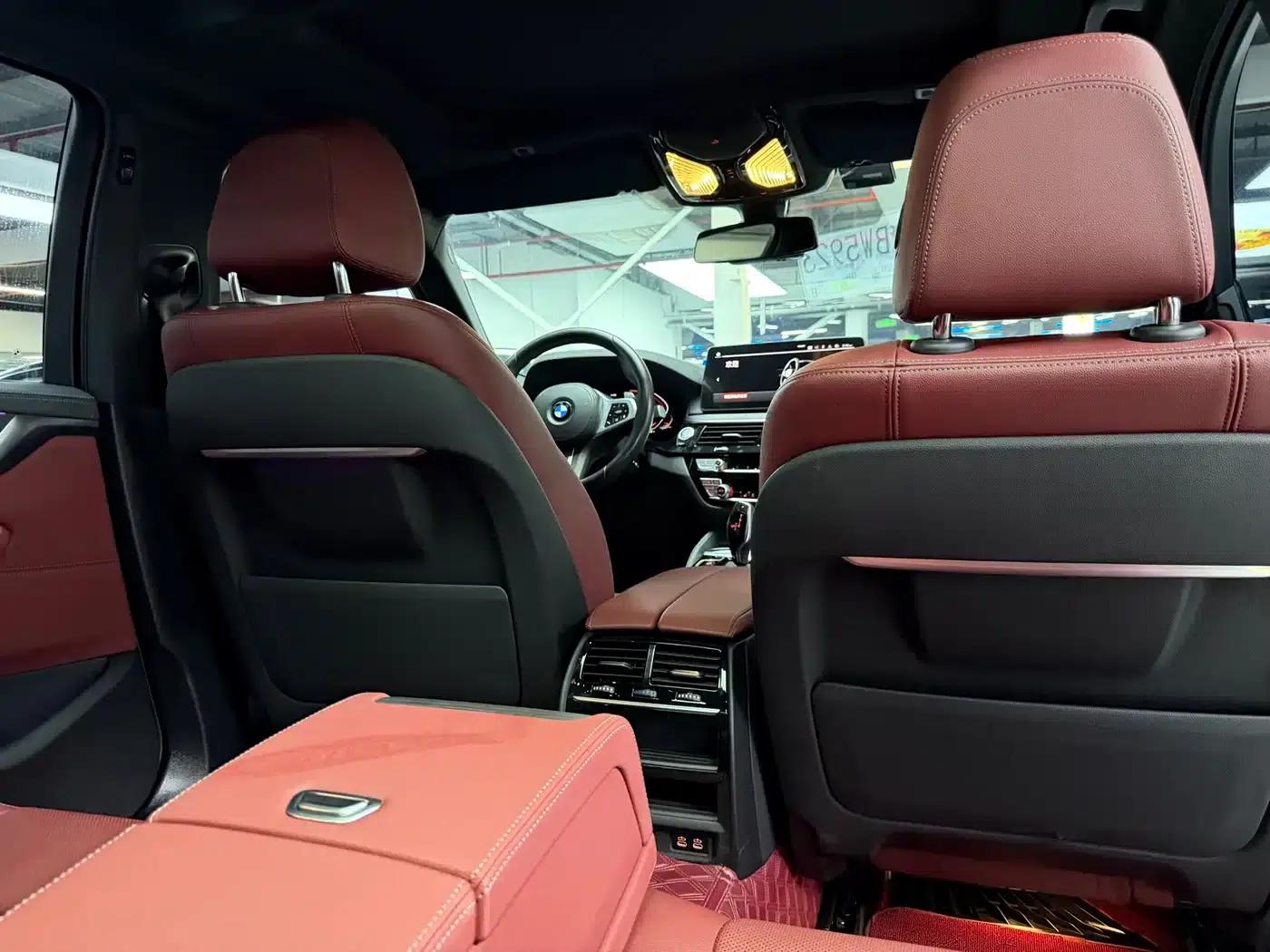 2022 BMW 5 Series 530Li Leading Edition M Sport Package — миниатюра 13