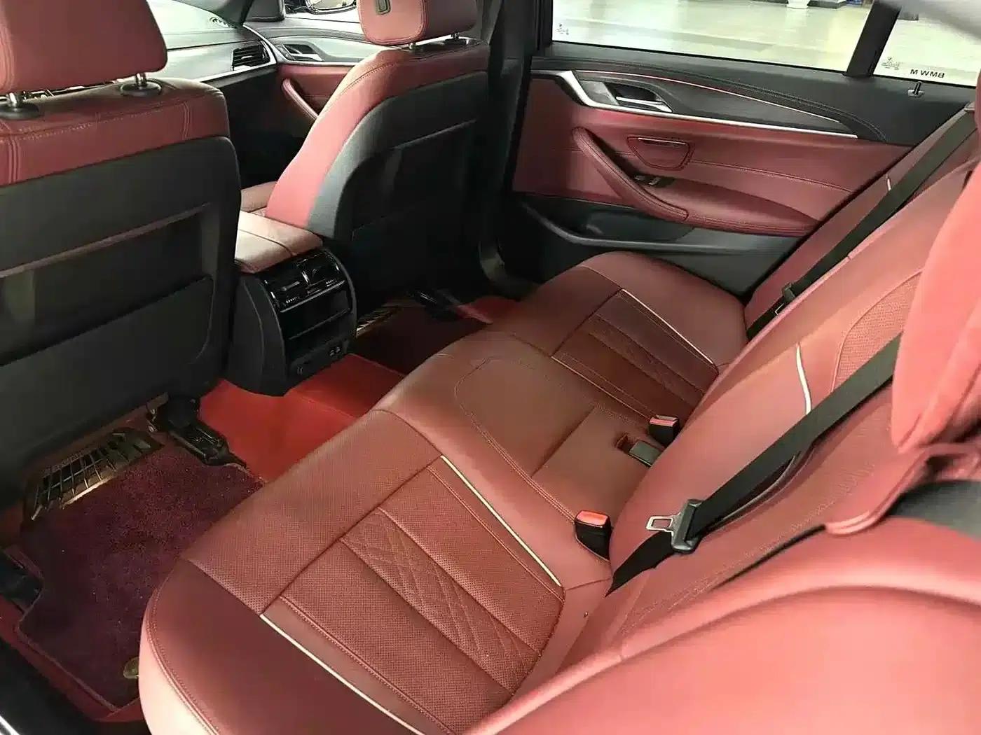2021 BMW 5 Series 530Li Leading Edition M Sport Package — миниатюра 4