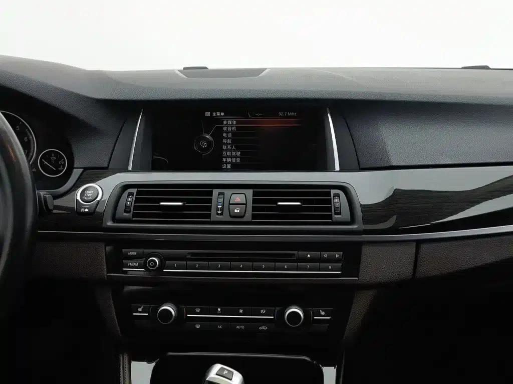2014 BMW 5 Series 525Li Luxury Design Package — миниатюра 12