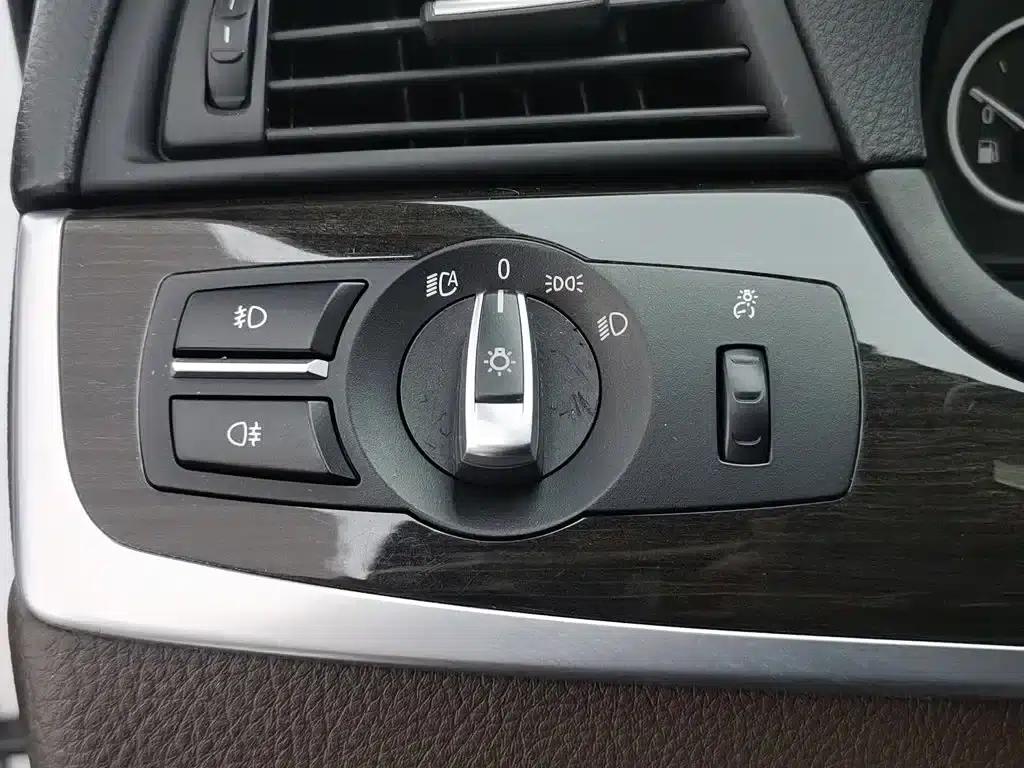 2014 BMW 5 Series 525Li Luxury Design Package — миниатюра 21
