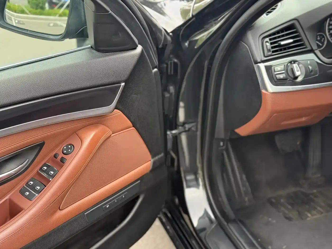 2014 BMW 5 Series 520Li Elegant Edition — миниатюра 9