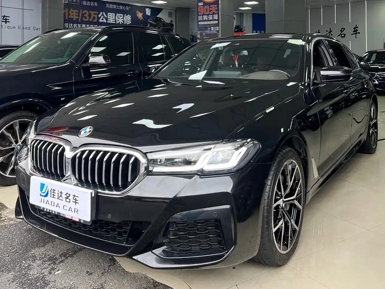 2023 BMW 5 Series 530Li Luxury M Sport Package — миниатюра 1