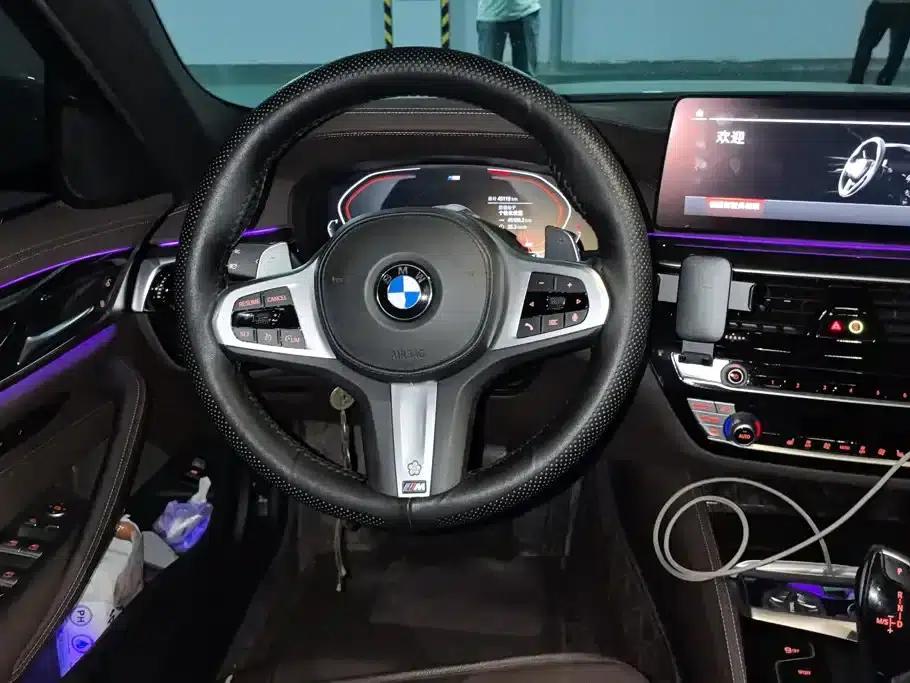 2022 BMW 5 Series Facelift 530Li Leading Edition M Sport Package — миниатюра 15