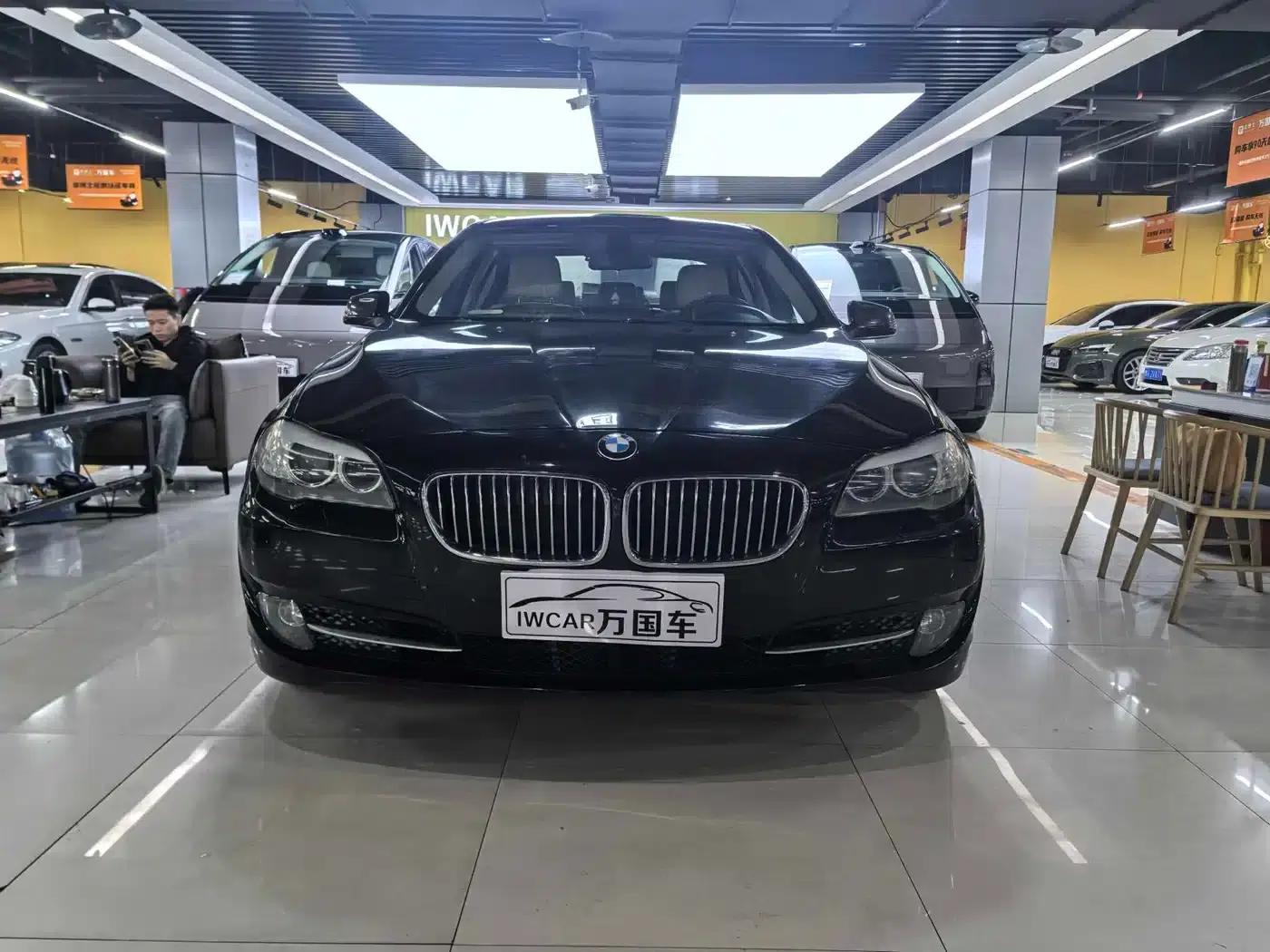 BMW 5 Series 2013 530Li Leading Edition — миниатюра 2