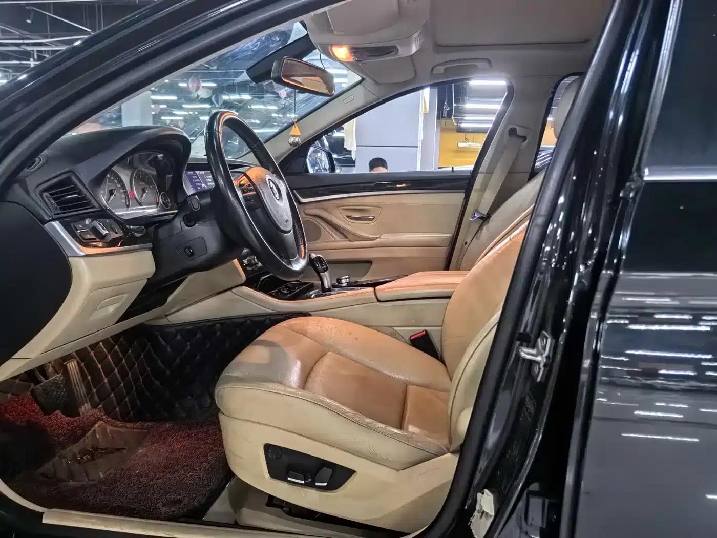 BMW 5 Series 2013 530Li Leading Edition — миниатюра 4