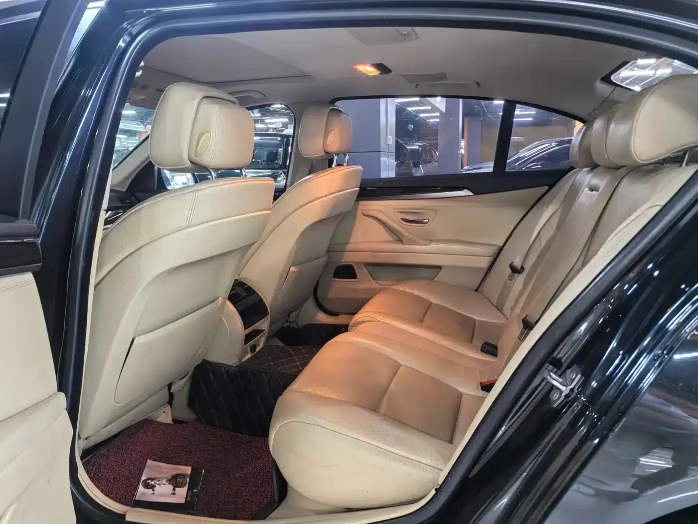 BMW 5 Series 2013 530Li Leading Edition — миниатюра 5