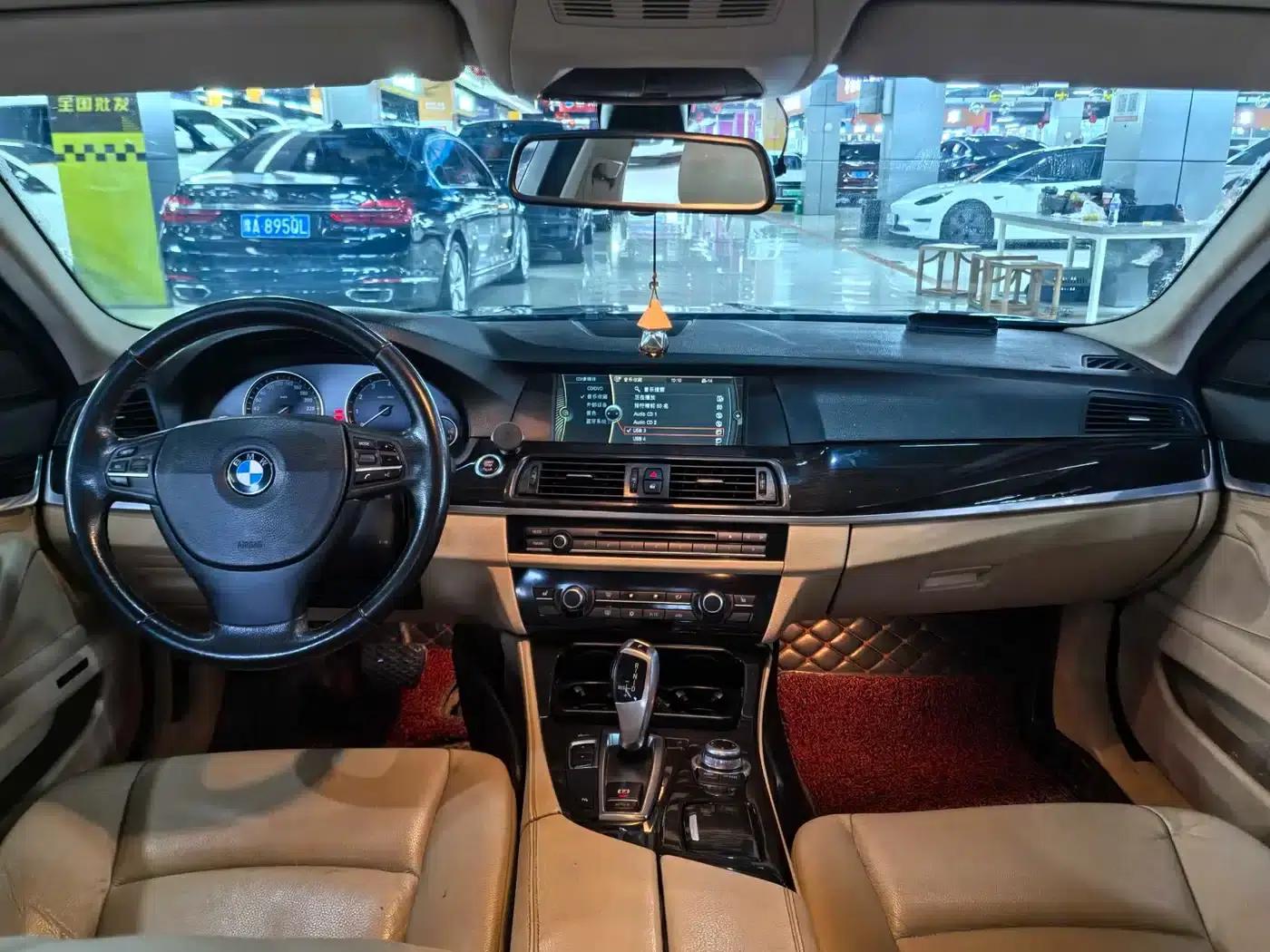 BMW 5 Series 2013 530Li Leading Edition — миниатюра 6