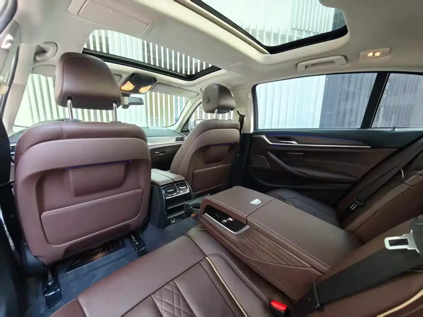 2018 BMW 5 Series 530Li Leading Luxury Package — миниатюра 12