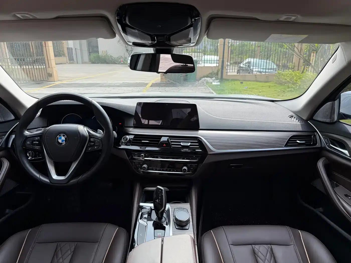 2018 BMW 5 Series 530Li Leading Luxury Package — миниатюра 7