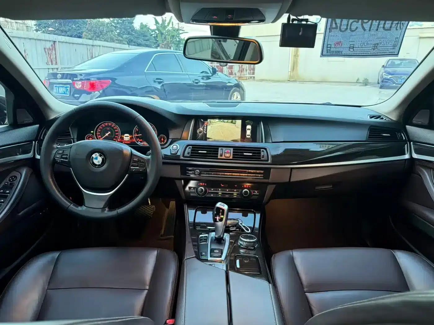 2017 BMW 5 Series 525Li Luxury Design Package — миниатюра 7